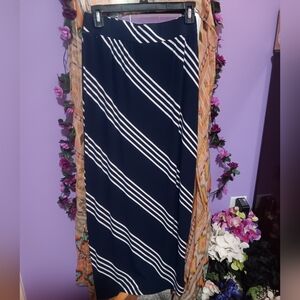 Liz Claiborne Navy and White Diagonal Striped Maxi Skirt